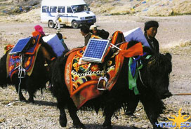 2005年向西藏捐贈總價值400萬元的400套太陽能發電系統和20套太陽能車載制氧機